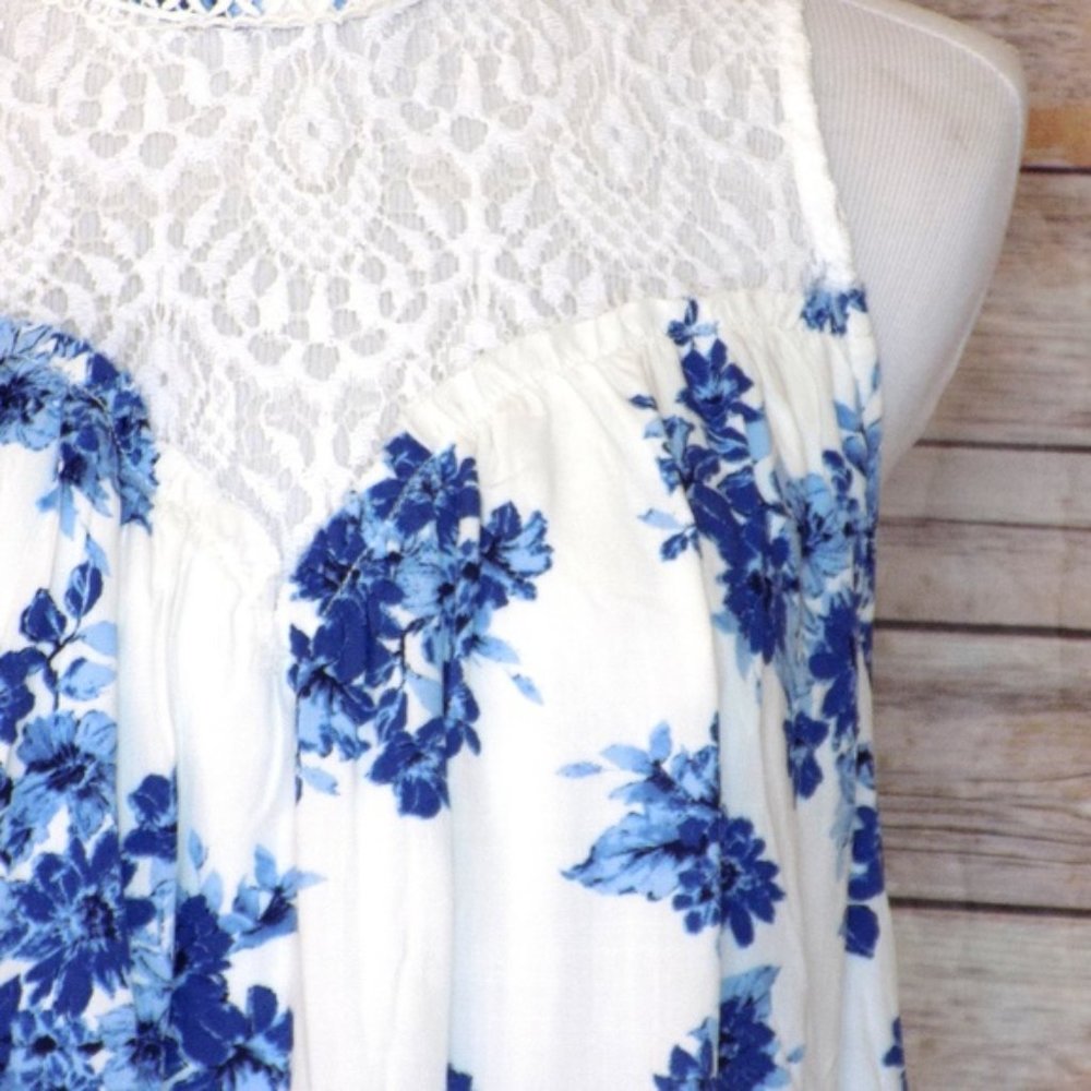 Small Urban Outfitters Buckle Dress